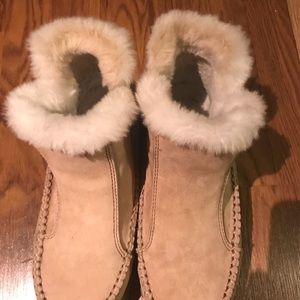 Cabelas  SIZE 7 snow boots